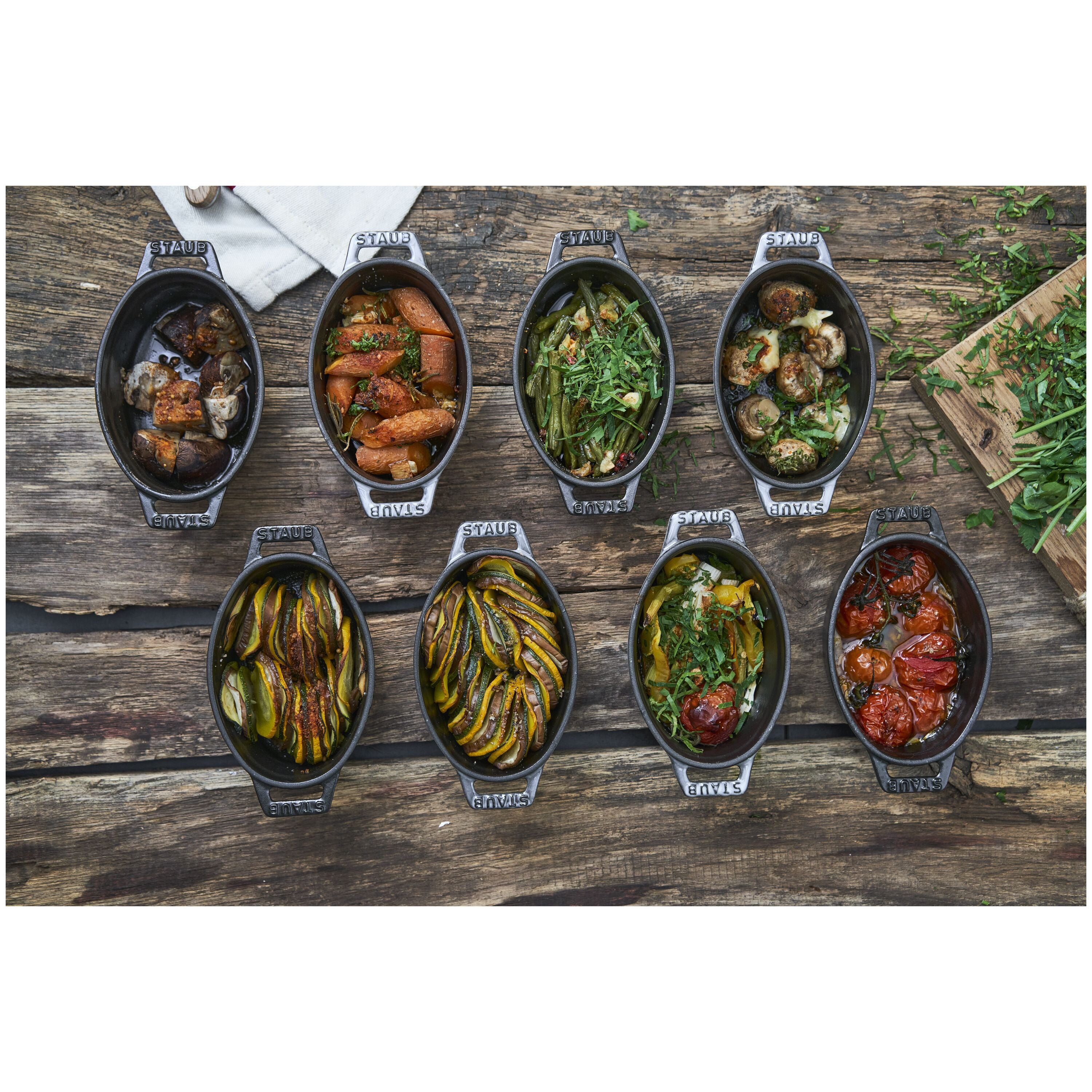 Staub Mini cocotte | oval | cast iron